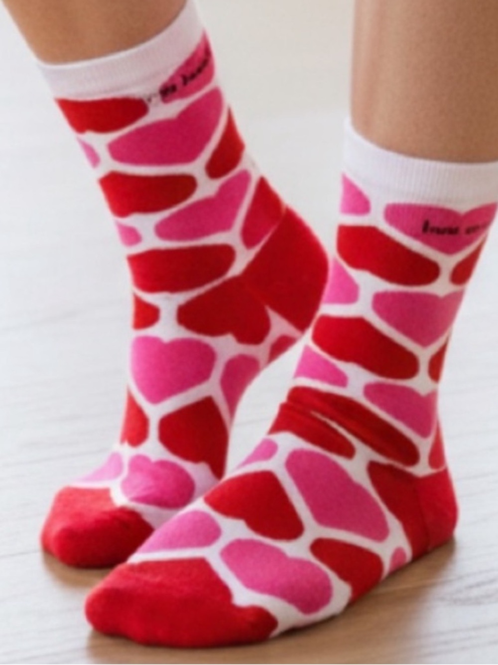 Kate Spade New York 3-Pack Hearts Crew Socks NWT Luxury Gift Set 4-10
C1